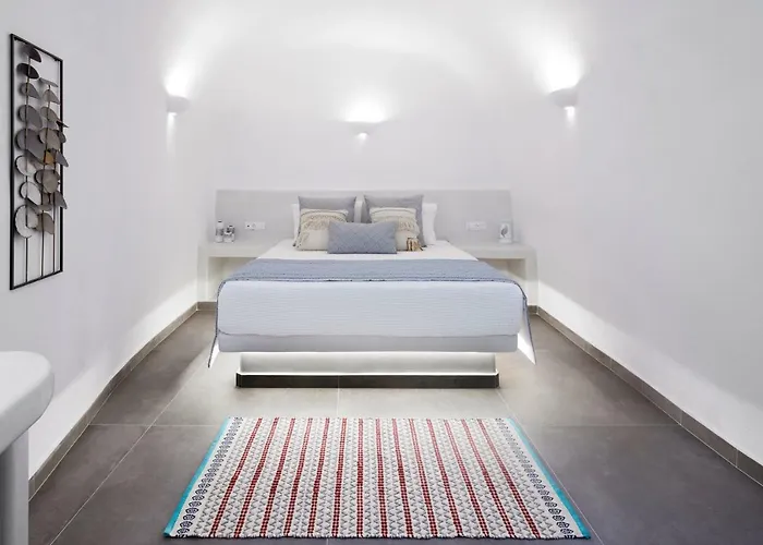 Mellow Luxury Cave Apartment *