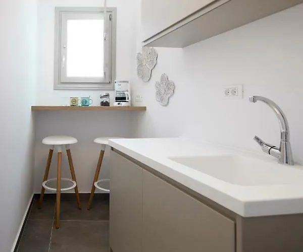 Mellow Luxury Cave * Oia (Santorini)