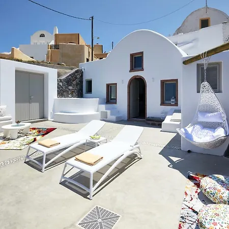 Mellow Luxury Cave Oia