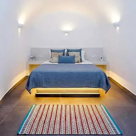 Mellow Luxury Cave