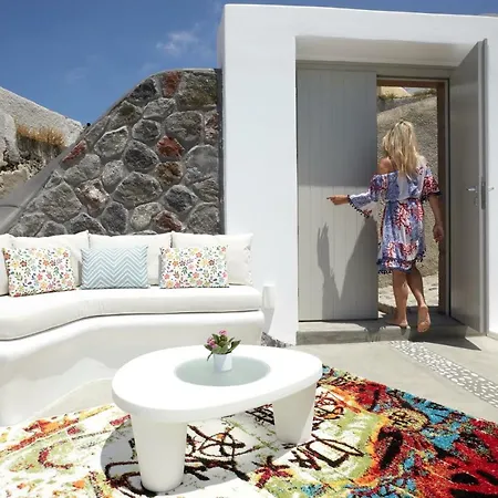 Mellow Luxury Cave Apartment