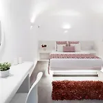 Mellow Luxury Cave Oia